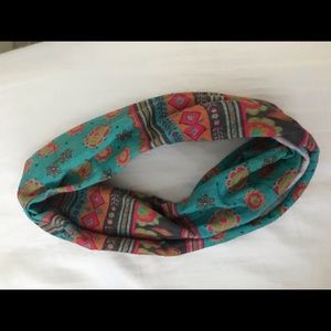 NEVER WORN NATURAL LIFE HEADBAND